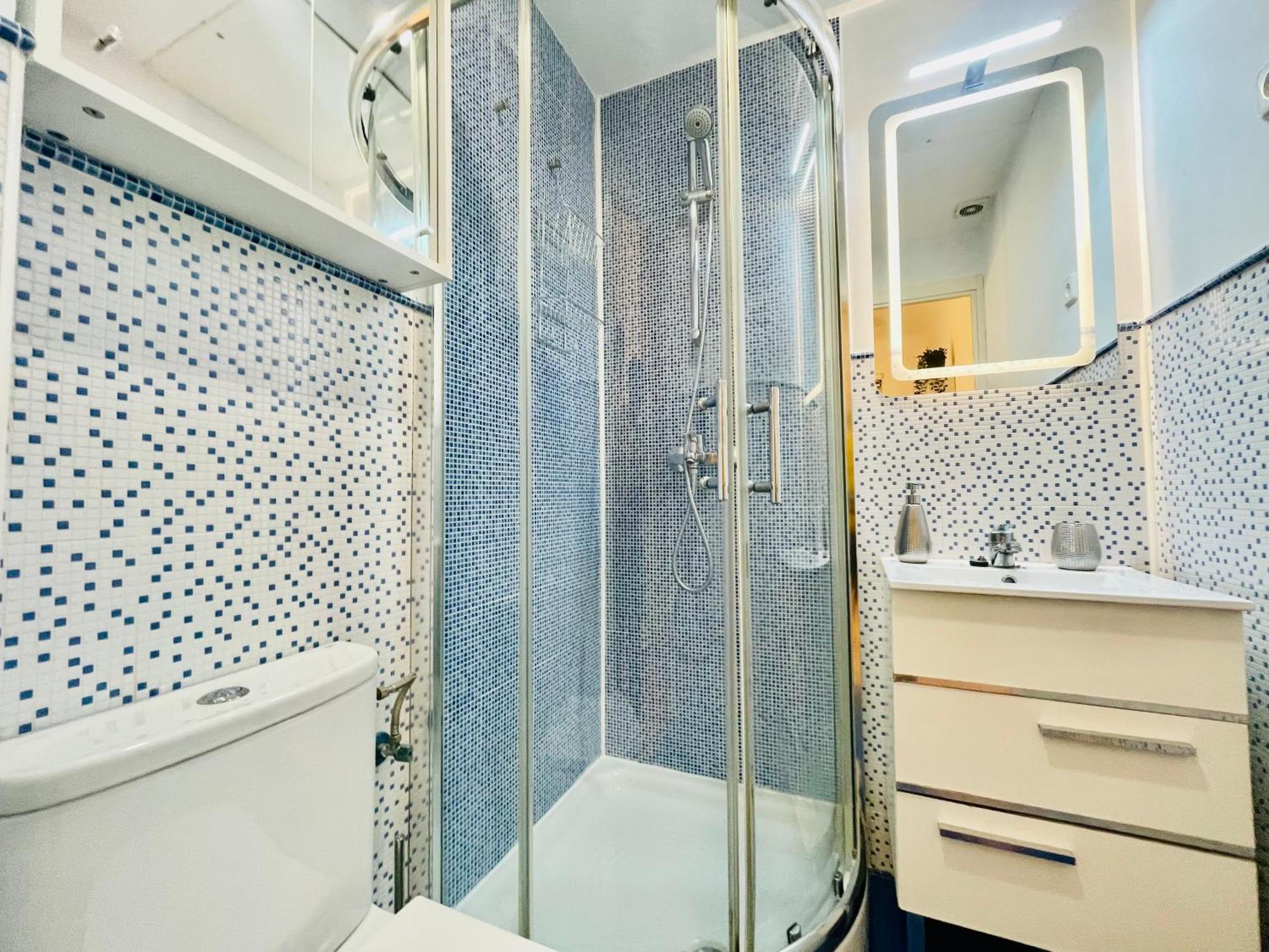 Apartamento Muy Centrico - Entre Palacio Real Y Plaza Mayor Madrid Exterior foto